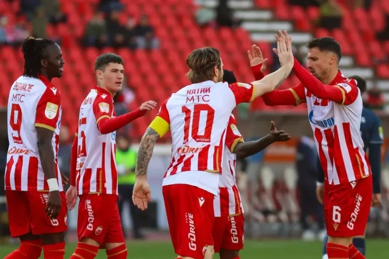 Phong độ của Crvena Zvezda vs Larne đều khá tốt