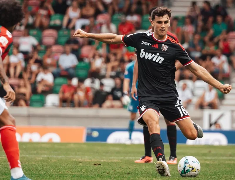Phong độ Casa Pia vs Benfica khá chênh lệch